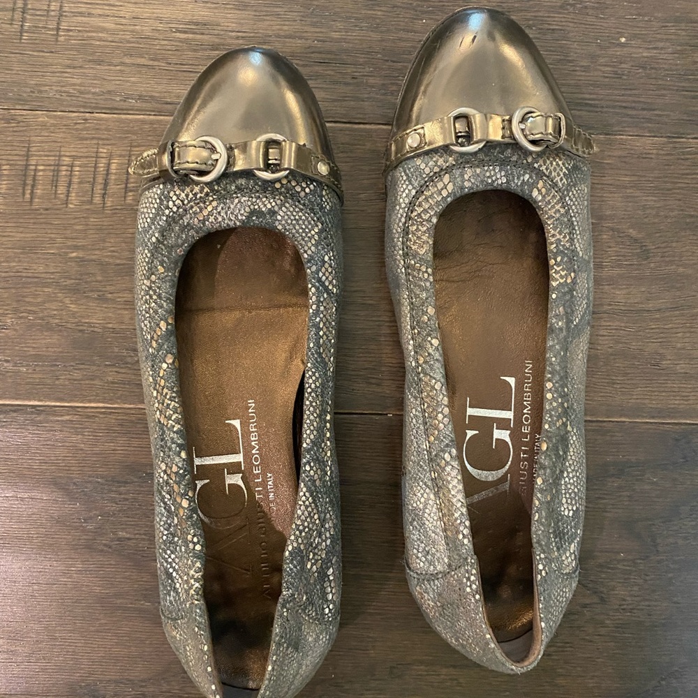 AGL flats